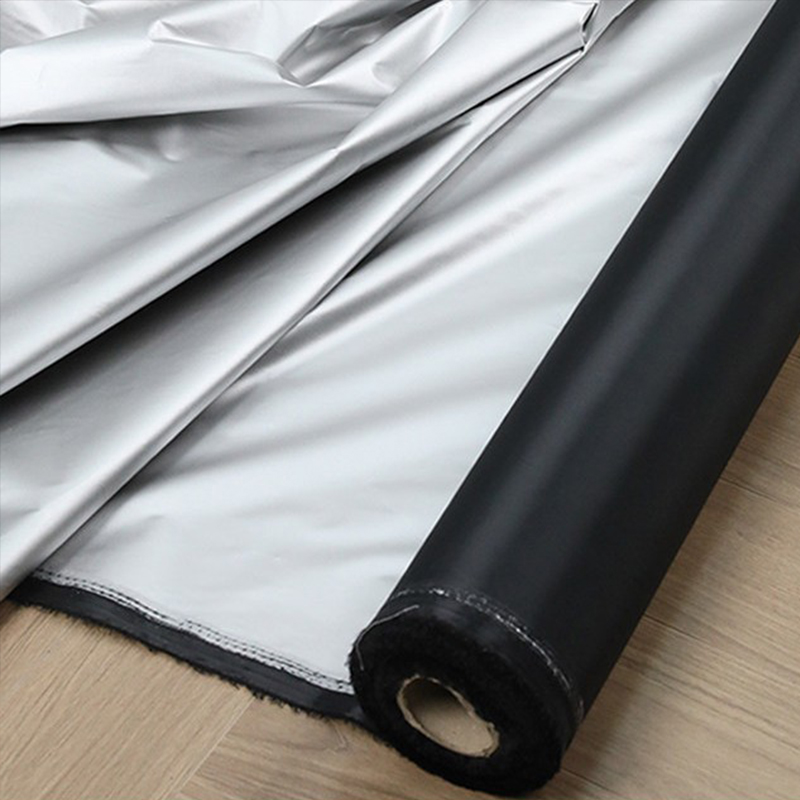 Curtain Curtain - 1m zwart zilver gecoate verduisterende stof,